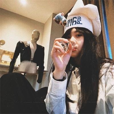 裸男怨女